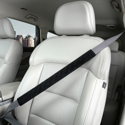 Weiche Auto-Sicherheitsgurtbezüge für Erwachsene, Kinder, Frauen und Männer, Sicherheitsgurt-Kissenbezug, Schutzpolster für LKWs, SUV, Schulterpolster für auto-Innenzubehör, 1 Stück, Schwarz, 50cm Schwarz 50cm - 1 Stück Angebot bei HelloDeals