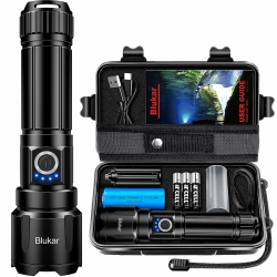 Blukar Taschenlampe LED Aufladbar, 500000 Lumen Extrem Hell Zoombare Taktische Taschenlampen Starke mit 5 Lichtmodi, IP67 Wasserdichte Flashlight Torch für Camping, Wandern, Outdoor, Angeln, Notfäll Schwarz Angebot bei HelloDeals