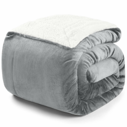 Blumtal Premium Sherpa Kuscheldecke flauschig - Wohndecke Kuscheldecke 150x200 cm - OEKO-TEX zertifizierte Fleecedecke 150x200 cm - Wohn- & Kuscheldecke - Wohndecke 150x200 - flauschige Decke in Grau 150 x 200 cm Grau Angebot bei HelloDeals