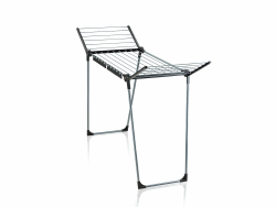 Leifheit Standtrockner Pegasus 150 Solid Black Edition, standfester Wäscheständer mit Flügeln auch für lange Kleidungsstücke, besonders schmaler Flügelwäschetrockner passt auch durch enge Türen Angebot bei HelloDeals