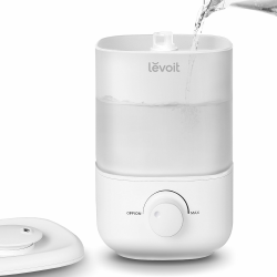 LEVOIT 2,5L Mini Luftbefeuchter bis 25H für Schlafzimmer Kinderzimmer, 26dB leise Top-Fill Humidifier für Baby Pflanzen, Raumbefeuchter mit 360° drehbarer Düse, automatische Abschaltung Angebot bei HelloDeals