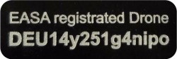 Drohnenkennzeichen für DJI NEO, DJI Mini Serie und DJI Mavic Serie - EASA registrated Drone - Plakette mit e-ID, UAS-Betreibernummer, 20x8mm, schwarz oder silber; Aluminium selbstklebend Angebot bei HelloDeals