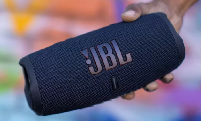 [Corporate Benefits] JBL Charge 5 Tragbarer wasserdichter Lautsprecher mit Powerbank schwarz