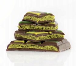 100gr Premium XL Dubai Style Schokolade Pistazie Füllung und Kadayif (Engelshaar) Angebot bei HelloDeals