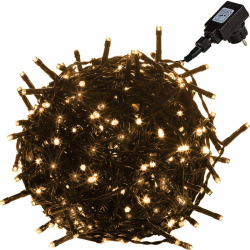 VOLTRONIC LED Lichterkette, IP44, Modell- und Farbwahl, 200 LEDs, Grünes Kabel, warmweiß Angebot bei HelloDeals