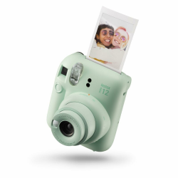 INSTAX Mini 12 Sofortbildkamera Mint-Green Angebot bei HelloDeals
