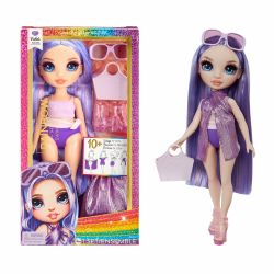 Rainbow High Swim & Style - Violet (Lila) - 28 cm Große Puppe mit Schimmerndem Pareo, auf 10+ Arten zu tragen - Ausziehbarer Badeanzug, Sandalen, Spielzubehör - Spielzeug - Ideal für 4 bis 12 Jahre Angebot bei HelloDeals