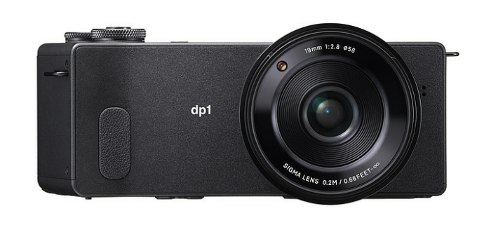 Sigma dp1 Quattro Digitalkamera (39 Megapixel, 7,6 cm (3 Zoll) Display, SD-Slot, USB 2.0) schwarz