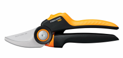 🌿🌺 Fiskars Bypass-Gartenschere M, X-series PowerGear, P921, Mit Rollgriff 🌳🪴 Angebot bei HelloDeals