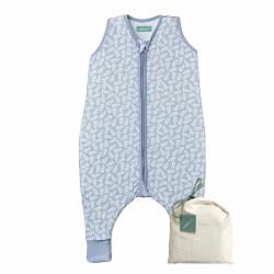 molis&co - Baby Schlafsack mit Füßen 0.5 TOG - Sommerschlafsack für Jungen - Kinder Babyschlafsack mit Beinen - 100% Baumwolle (Oeko-TEX 100), Premium Qualität - Blue Garden (80 cm) Angebot bei HelloDeals
