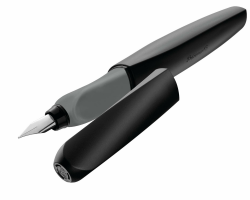 Pelikan Twist P457 M Schwarz FS Angebot bei HelloDeals