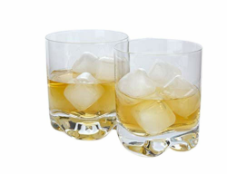 KIKKERLAND - 30 wiederverwendbare Eiswürfel aus transparentem Kunststoff, gefüllt mit reinem Wasser zum Einfrieren Angebot bei HelloDeals