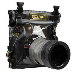 DiCAPac WP-S10 Wasserdichte DSLR-Kameratasche mit Objektiv, Unterwassergehäuse, Wasserschutz bis zu 5 Meter Tiefe, schwarz und dunkelbraun Angebot bei HelloDeals