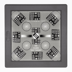 📸🔍 Digitales Testziel für Kamerascan-Tuning - 6x6 MF Slide von Vlad's Test Target Angebot bei HelloDeals
