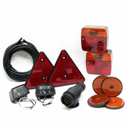 🚛🔦 Wiltec Rückleuchten Set für Anhänger 12-teilig mit 13-poligem Stecker und 5 m Kabel Angebot bei HelloDeals