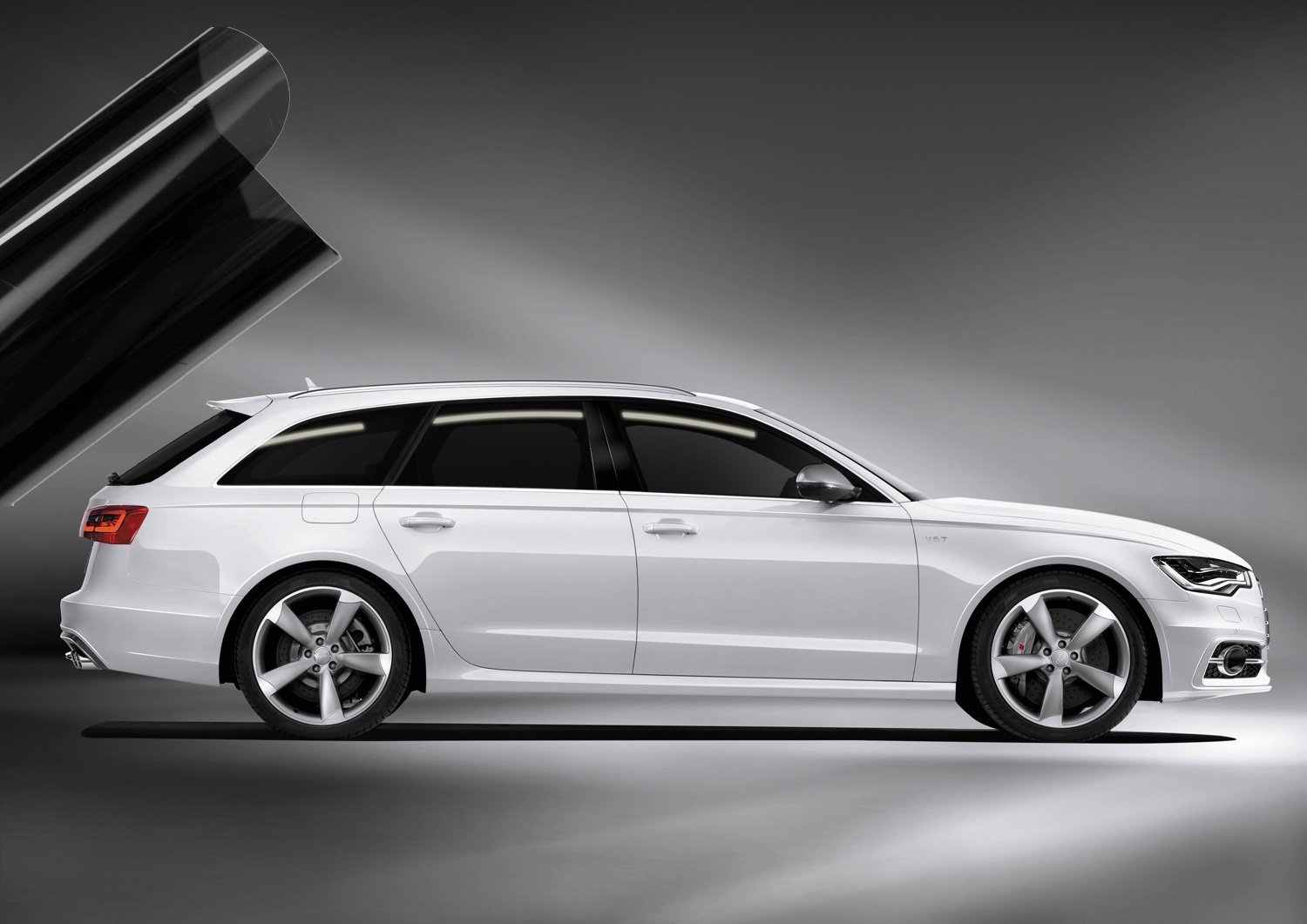 Passgenaue Tönungsfolie für Audi A4 B9 Avant Bj 2015-2020 Black 95 Angebot bei HelloDeals