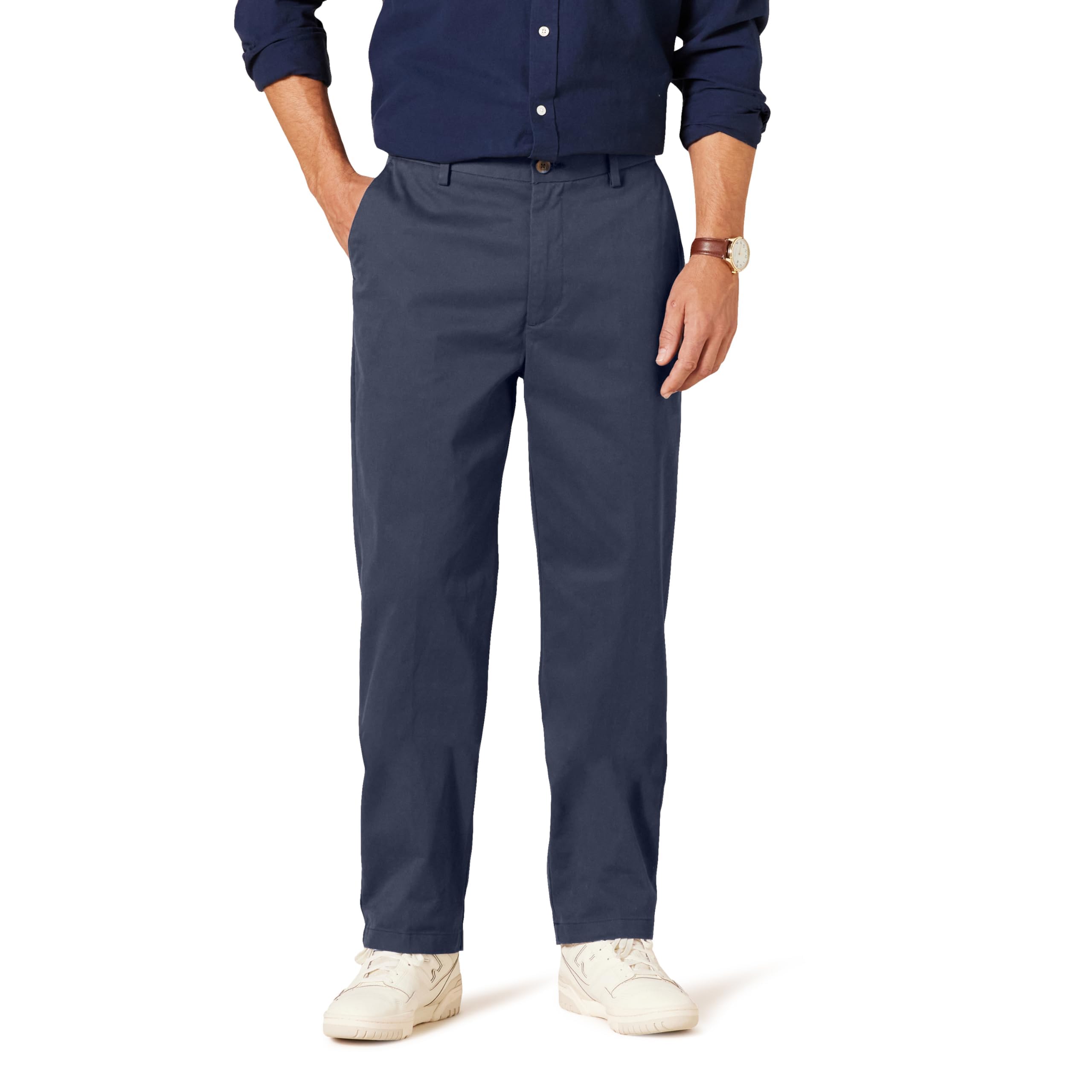 Amazon Essentials Herren Knitterfreie Flatfront-Chinohose in klassischer Passform (erhältlich in Übergröße) 44W / 30L Marineblau Angebot bei HelloDeals