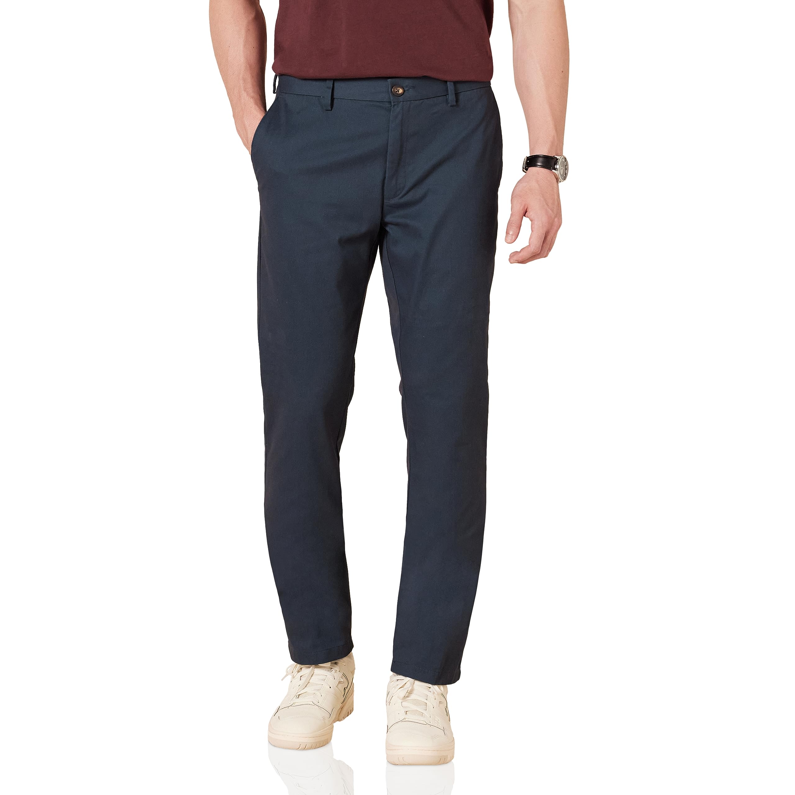 Amazon Essentials Herren Knitterfreie Flatfront-Chinohose in schmaler Passform 40W / 32L Marineblau Angebot bei HelloDeals
