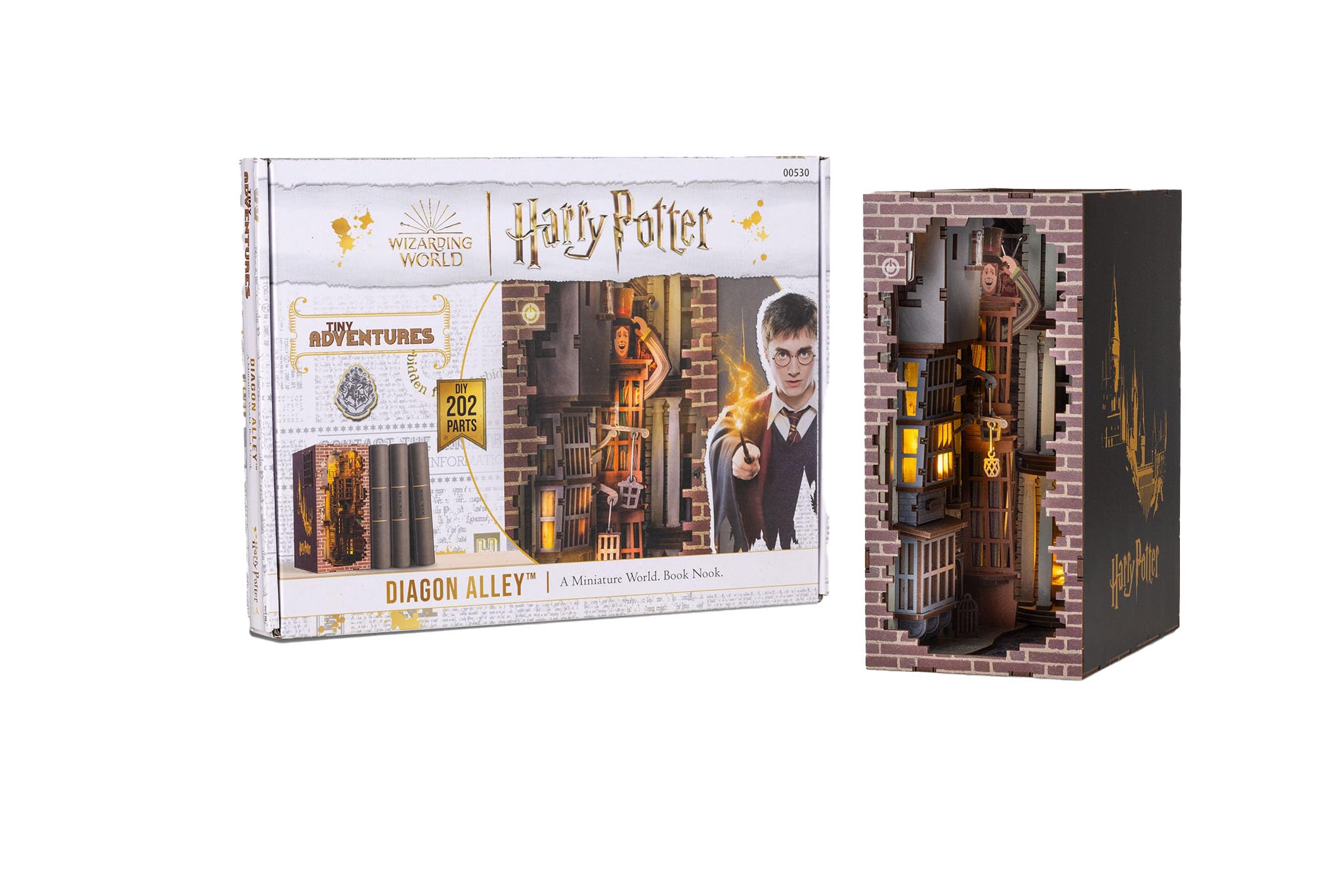 Revell Modellbausatz Tiny Adventures I Diagon Alley Harry Potter I 3D Miniaturhaus I Book Nook Holz Buchstütze I Geburtsagsgeschenk für Fans I Buchstütze Harry Potter Harry Potter (Diagon Alley) Angebot bei HelloDeals