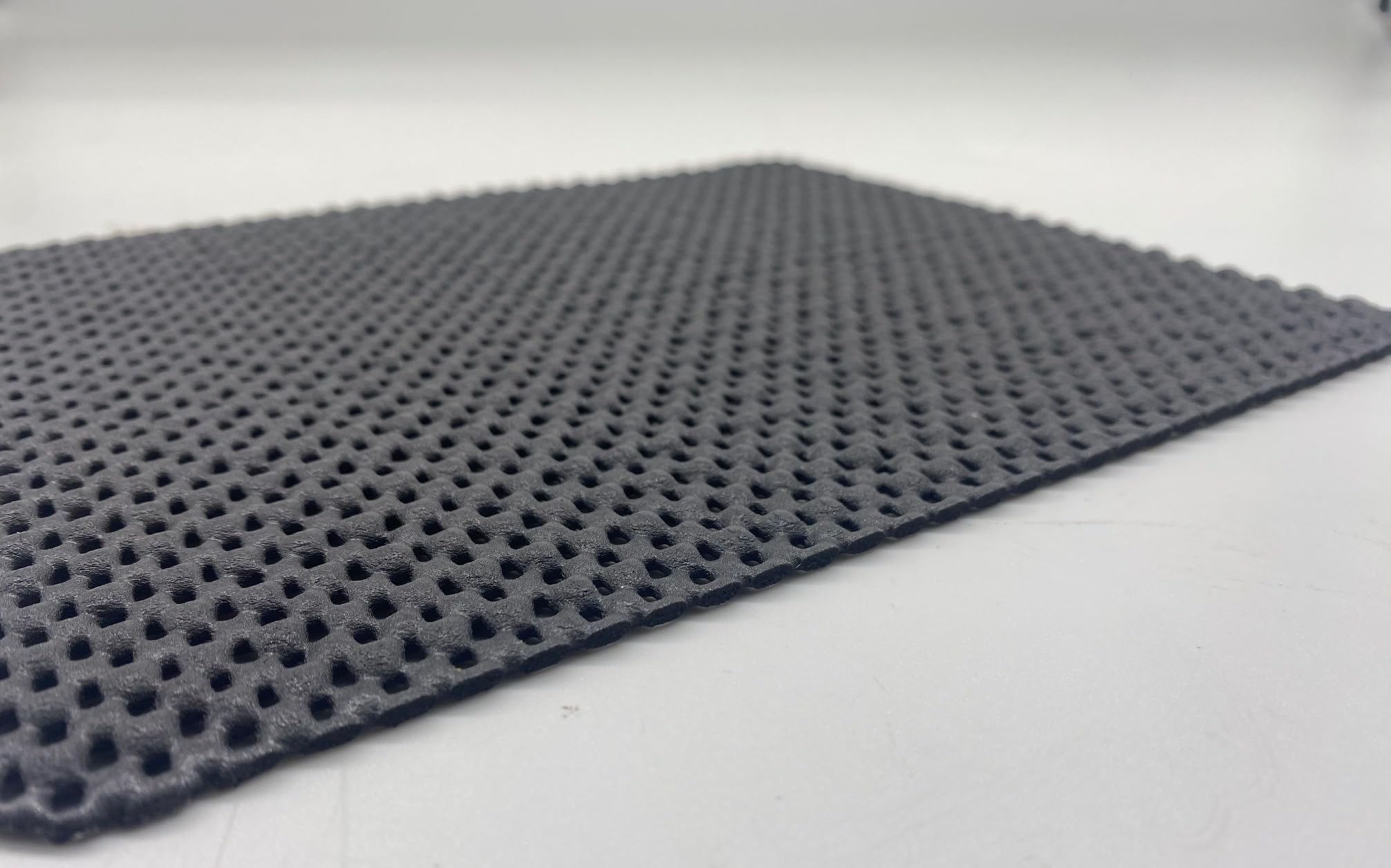 Black-CAT Original Uni-Car-Mate Antirutschmatte 600×450mm – rutschfest & hochreißfest, ideal zur Ladungssicherung im Kofferraum, für Pkw & Kleintransporter, langlebig & ohne Kleber fixierbar Angebot bei HelloDeals