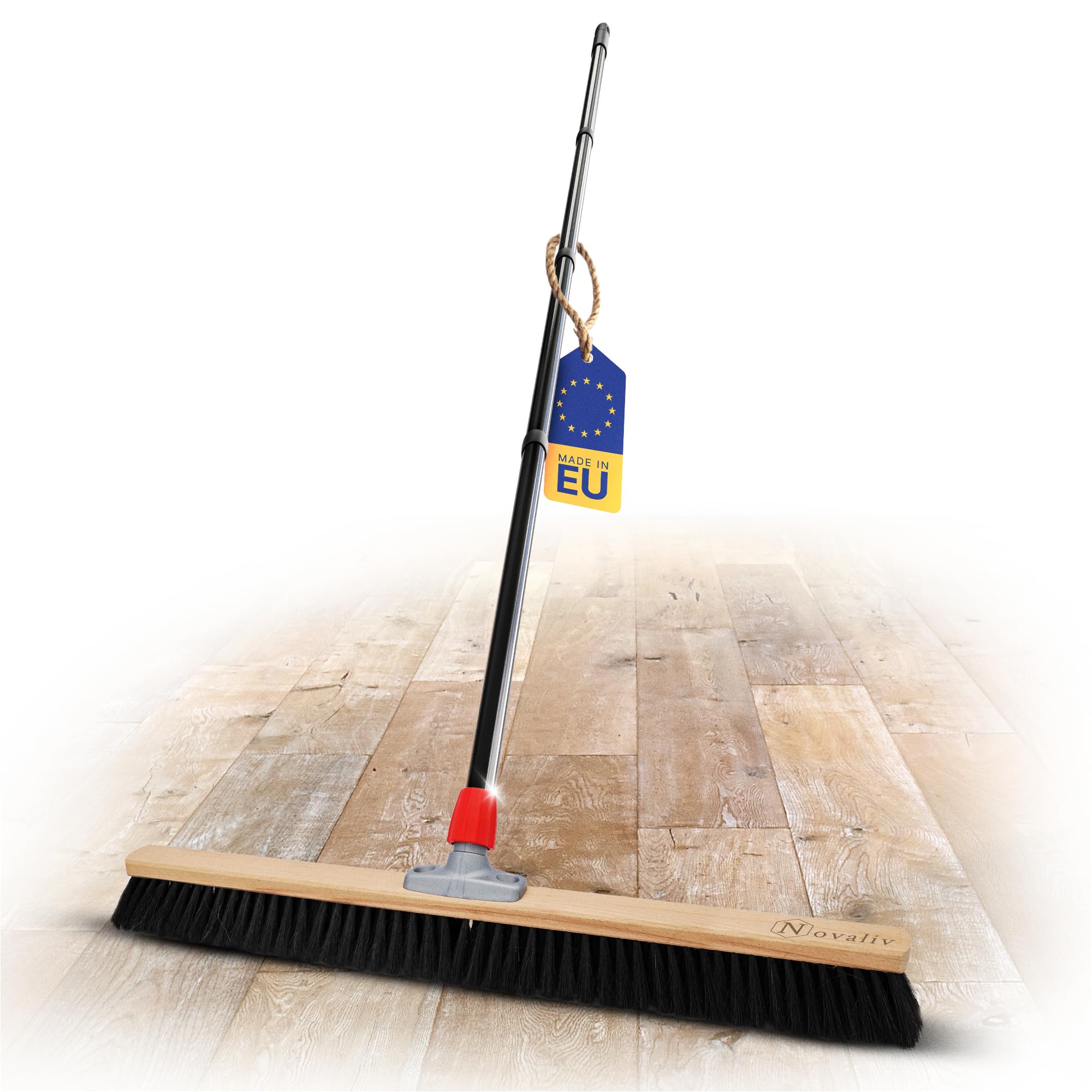 Novaliv Großer Besen 80 cm mit Stiel - Ideal als Saalbesen, Werkstattbesen, Hausbesen und Kehrbesen mit Kunstborsten 1x Besen mit Stiel Schwarz Kunstborstenbesen mit Stiel Angebot bei HelloDeals