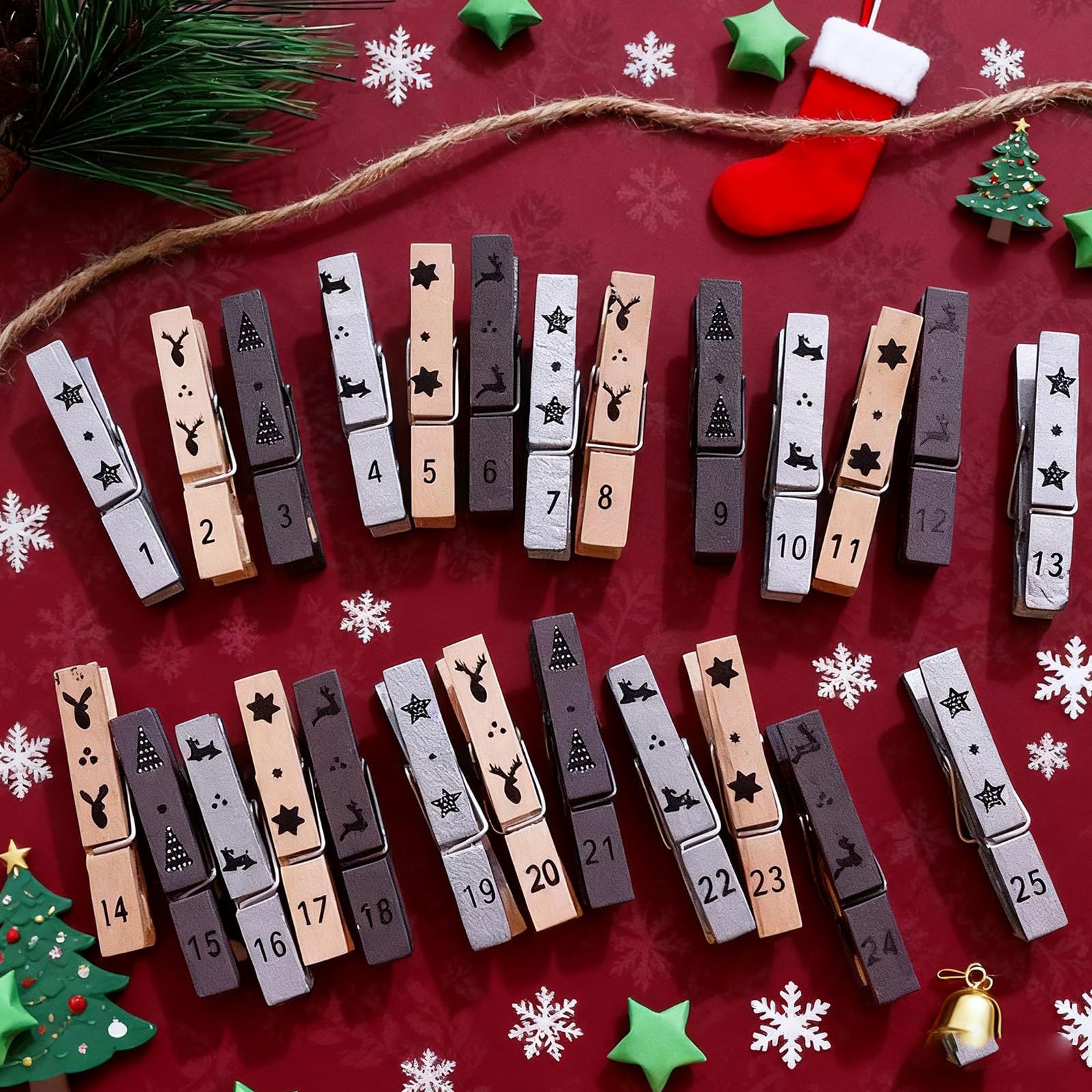 50 Stück Weihnachten Klammern, 2 Sets Adventskalender Zahlen Holzklammern,1-25 Weihnacht Mini klammern für Fotos Weihnachts-Countdown-Kalender Christbaumschmuck(Silver) Angebot bei HelloDeals