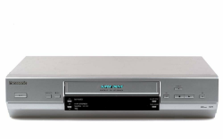 Panasonic NV-HV 61 EG-S Hifi-Stereo-Videorekorder silber Angebot bei HelloDeals