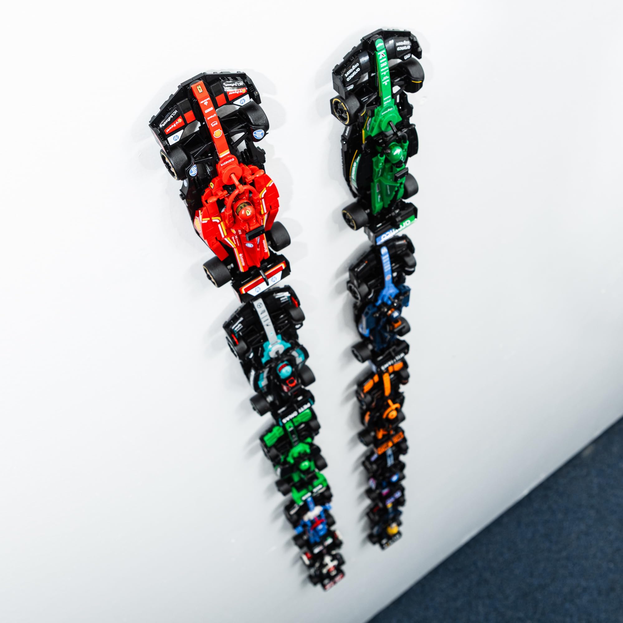 12 x Wandhalterungshaken, kompatibel mit Speed Champions Autos, Wandhalterung, Display-Haken für Ziegelautos (12 Stück) 12 Pack Angebot bei HelloDeals