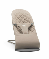 BabyBjörn Babywippe Bliss, Gewebt, Klassische Steppung, Sandgrau Gewebt, Klassische Steppung Sandgrau Angebot bei HelloDeals