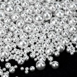 Twisweet Silber Streusel 130g, Essbare Perlenstreusel zur Kuchenverzierung, Zuckerperlen in Mischgrößen zum Backen, Cupcake-Topper für Kekse Eis & Torten Deko für Valentinstag, Geburtstage, Weihnachte Angebot bei HelloDeals