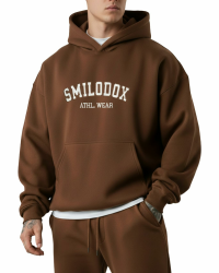SMILODOX Hoodie Herren Kayson, Oversize Kapuzenpullover mit Frontprint, große Kapuze Sweatshirt, Kängurutasche, weicher Stoff, Warmer Pulli ideal für für Streetstyle, Alltag und Freizeit L Dunkelbraun Angebot bei HelloDeals