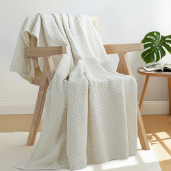 Whale Flotilla Chenille Decke Flauschige Kuscheldecke, Weiche und Warme Strickdecke, Kuschlige Sofadecke Wohndecke für Bett und Couch, 130x150 cm, Weiß Weiß 130 x 150 cm Angebot bei HelloDeals