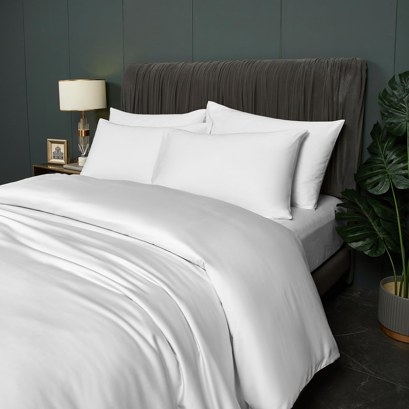 Kühlende Bettwäsche 220x240cm Bambus Sommerbettwäsche Weiß Uni 100% Natürlichem Bambusfaser Atmungsaktiv Kühle Bettbezug-Set Luxus Bettbezug mit Reißverschluss und 2 Kissenbezüge 80x80cm Weiß 220x240x1+80x80x2 Angebot bei HelloDeals