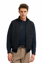 bugatti Herren Sweatweste 8800-85052D Regular Fit, Reißverschluss, Stehkragen, Vordertaschen, Baumwolle M 390-marine Angebot bei HelloDeals