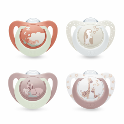 NUK First Choice Day & Night Baby Schnuller | 0-6 Monate | Orthodontische Beruhigungssauger, die im Dunkeln leuchten | Beruhigt 99% aller Babys** | Sortiert | 4 Stück Blau 0-6m Angebot bei HelloDeals