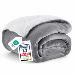 BEDSURE Kuscheldecke Warm Sherpa Wolldecke - Sofadecke, Flauschig Sofaüberwurf Decke, Dicke Couchdecke, Geschenke für Frauen, Flauschige Wohndecke, Grau, 150x200 cm, XL 01-grau 150 x 200 cm Angebot bei HelloDeals