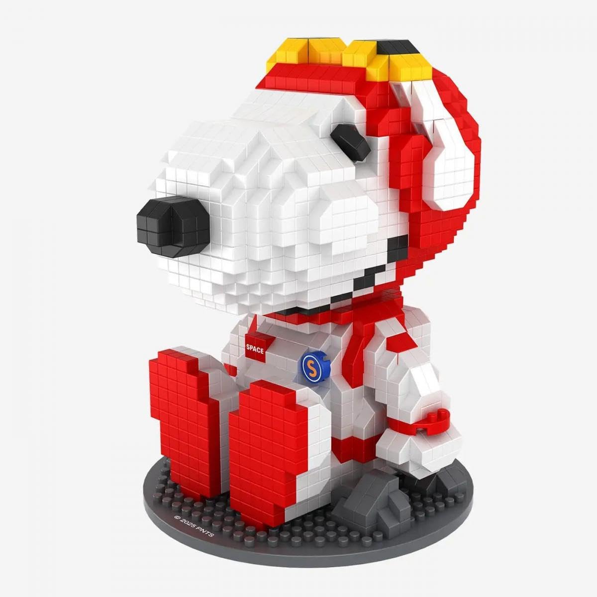 BlueBrixx Pro 108905 – Astronaut Snoopy sitzend (Diamond Blocks) aus Klemmbausteinen mit 1004 Bauelementen Angebot bei HelloDeals