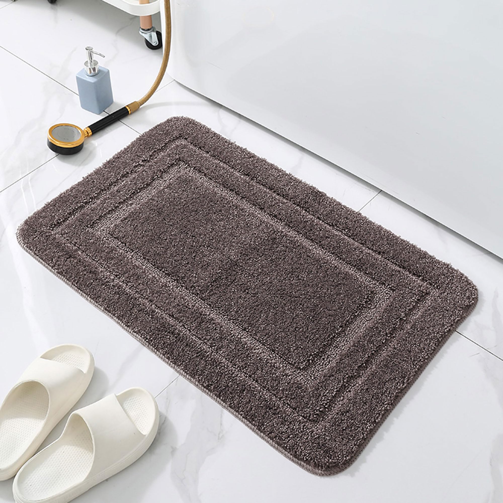 HELLSER Badezimmerteppich KIRA | Badematte rutschfest & Waschbar | Weicher Mikrofaser Badteppich | Saugfähig & Schnelltrocknend | Oeko-TEX Badvorleger für Fußbodenheizung | Braun | 60x120 cm Coffee 60 x 120 cm (Rechteckig) Angebot bei HelloDeals