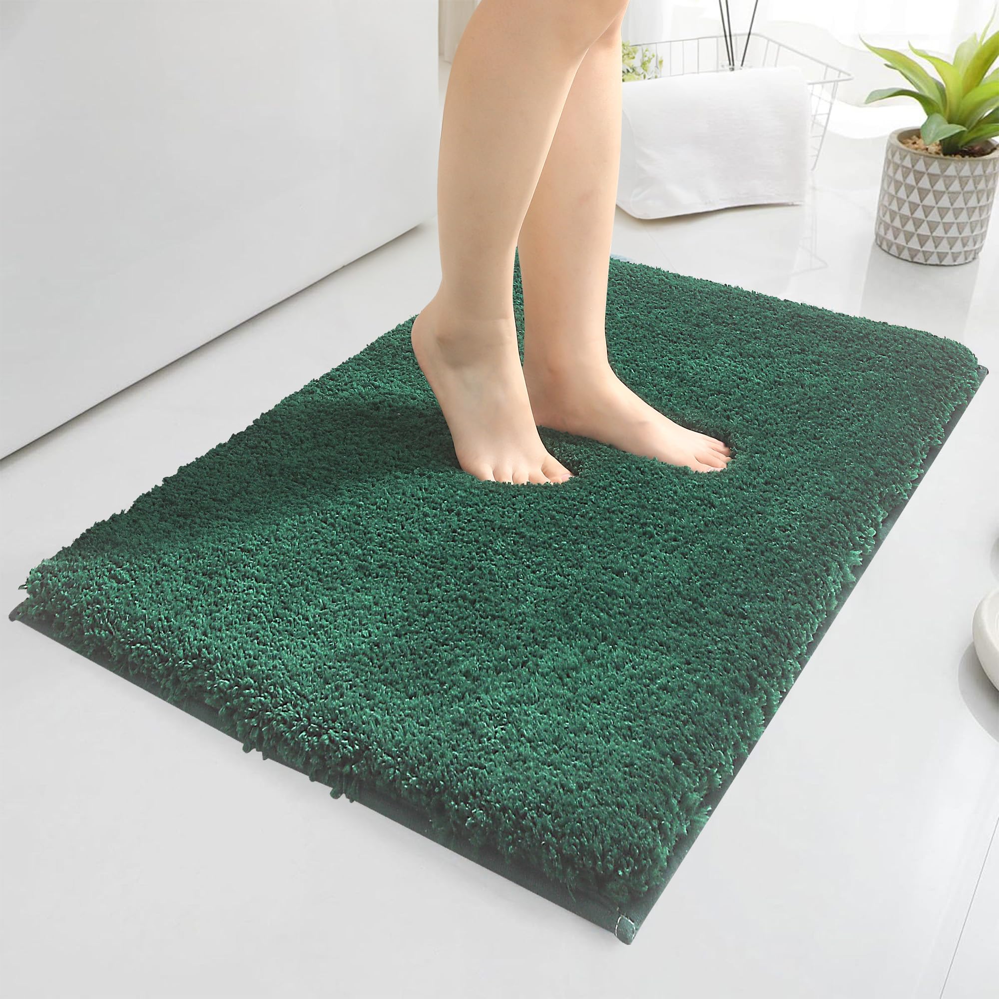 Badezimmerteppich 80x120cm, Badvorleger rutschfest Waschbar, Mikrofaser Wasserabsorbierende Badeteppiche Große, Fluffige Shaggy Duschmatte, Teppich Türmatte für Badezimmer Dunkelgrün Rechteckig 120 x 80 cm (Rechteckig) Angebot bei HelloDeals